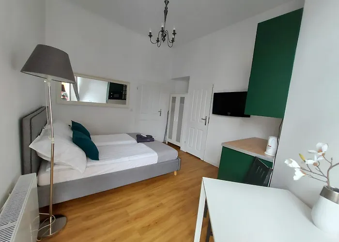 Paris Z Balkonem - Monte Cassino