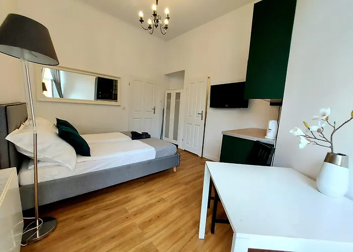 Paris Z Balkonem - Monte Cassino Bed and Breakfast Σόποτ